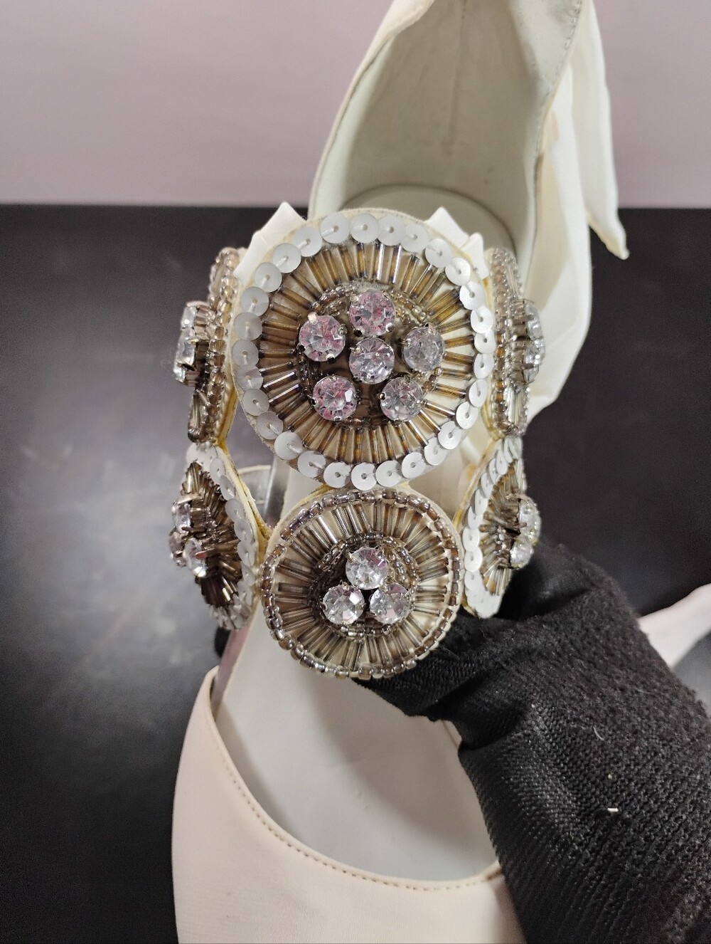 Vintage Y2K Bakers White Gerri Beaded Platform Heels 7.5 – As‑Is - Picture 15 of 17